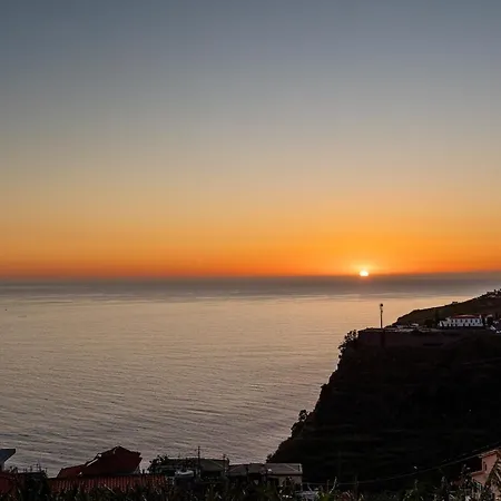Sunset House 펜션 *