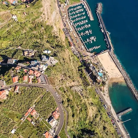 Sunset House בית נופש *